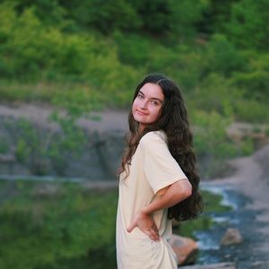 Meet your Posher, Lauren